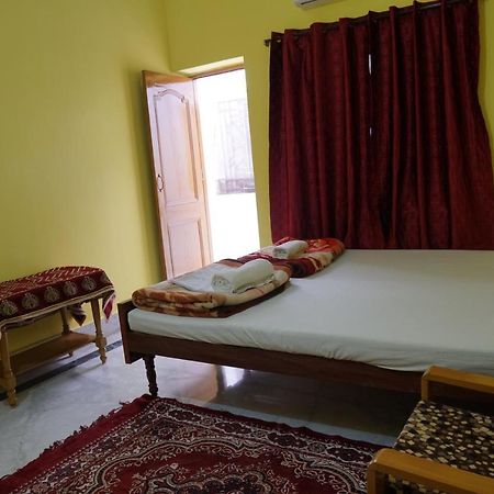 Rahul Guest House Bodh Gaya Luaran gambar